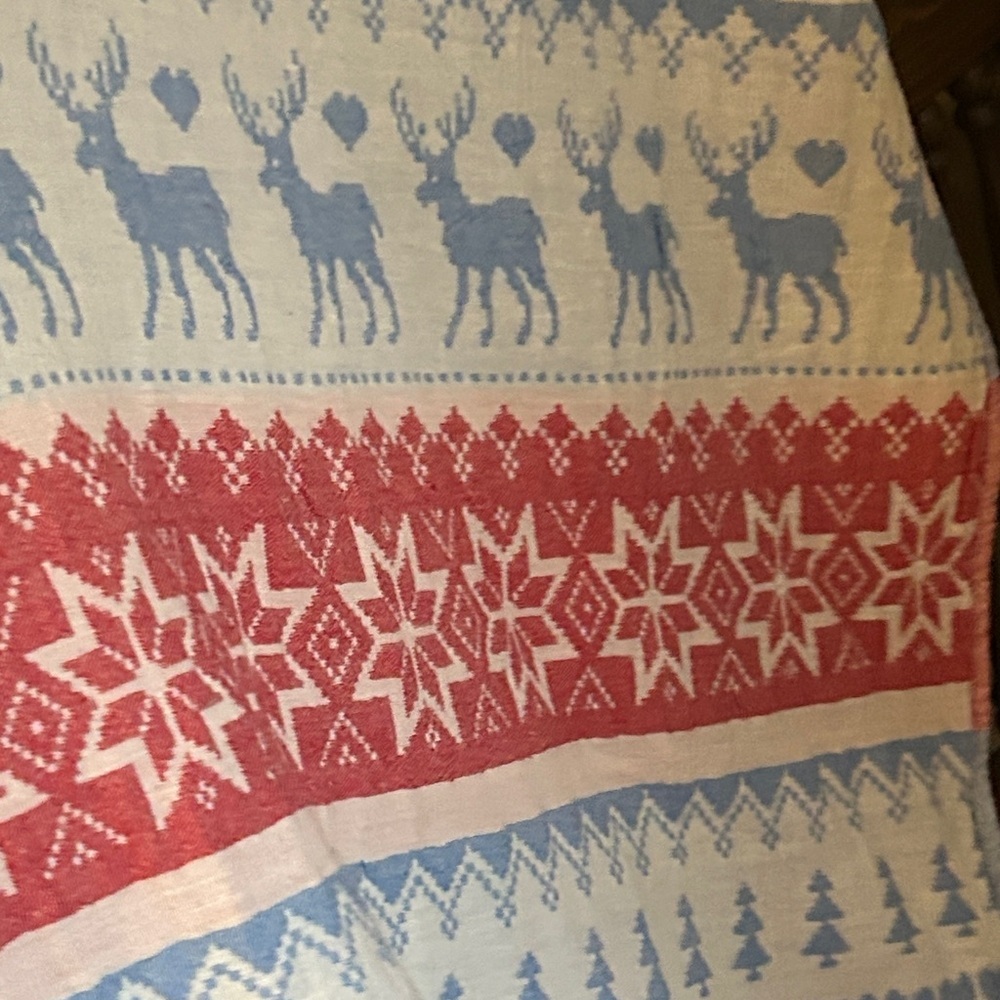 Hand Made Loom Set Reindeer Snowflake Winter’s Red Green Blue Towel Set 2 PC NEW - Picture 4 of 16